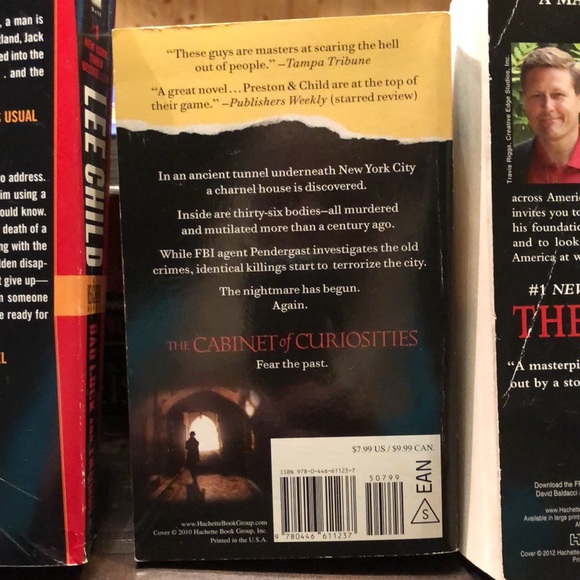 Thriller/Intrigue Paperback Bundle - Picture 3 of 4